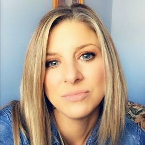 Meet your Posher, Briana